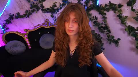 Foxy online show from 10-19-25, 01:56