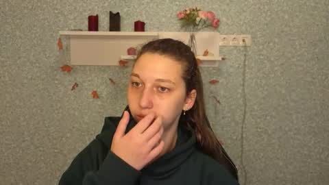 Elli online show from 12-02-25, 05:24