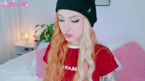 Zoe  online show from 03-10-26, 02:49