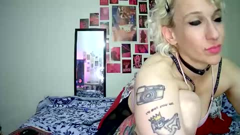 Bella online show from 04-07-26, 04:46