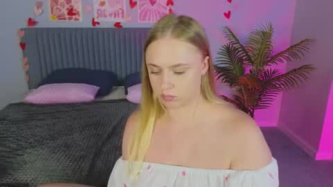 Amyy online show from 07-05-26, 04:19