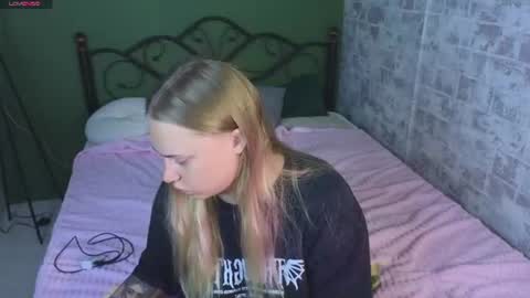 Amyy online show from 07-20-26, 11:07