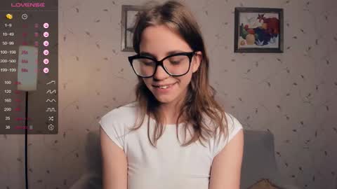 Snapshot of cutefluffy chatting on 09-26-25, 06:34 Melisa online show from 09-26-25, 06:34