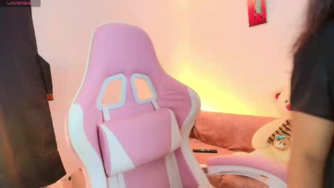 Snapshot of cutejess45 chatting on 05-05-26, 06:49 tell me jess online show from 05-05-26, 06:49