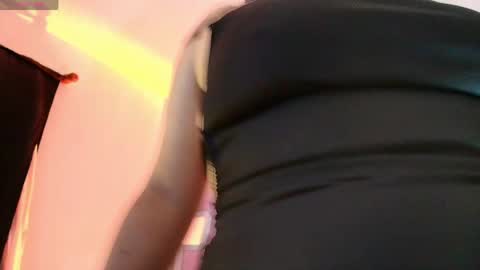Snapshot of cutejess45 chatting on 05-28-26, 08:44 tell me jess online show from 05-28-26, 08:44
