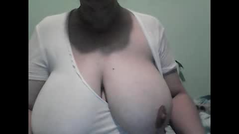 Jessy online show from 09-11-25, 03:17