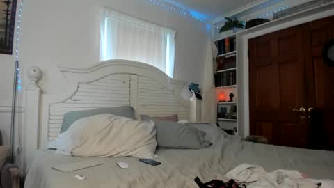 Snapshot of cutelittlemama0418 chatting on 09-27-25, 01:38 Cutelittlemama0418 Lola online show from 09-27-25, 01:38
