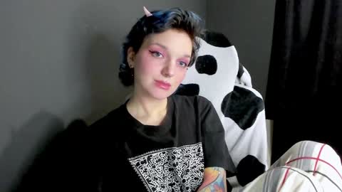 Alice online show from 01-13-25, 04:39