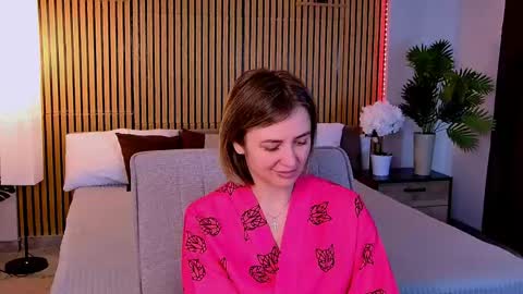 cutemirage online show from 04-21-26, 02:45