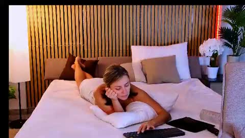 cutemirage online show from 07-15-26, 03:17