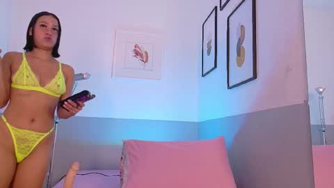 cutepetitee online show from 02-11-26, 08:03