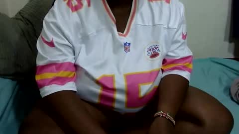 cutermilly online show from 10-25-25, 03:18