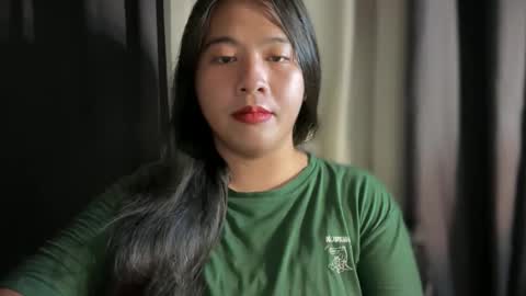 Snapshot of cutestgurl_ chatting on 04-30-26, 05:14 cute online show from 04-30-26, 05:14