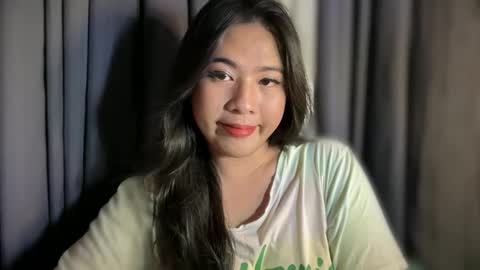 Snapshot of cutestgurl_ chatting on 06-01-26, 09:22 cute online show from 06-01-26, 09:22
