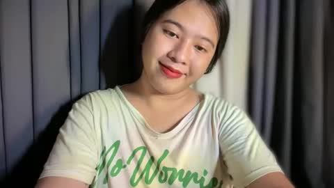 Snapshot of cutestgurl_ chatting on 06-03-26, 07:44 cute online show from 06-03-26, 07:44