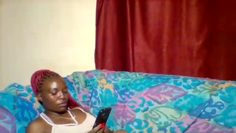 cutey_lunar online show from 01-30-25, 07:15