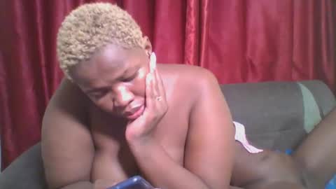 cutey_mellanin online show from 01-22-25, 12:38