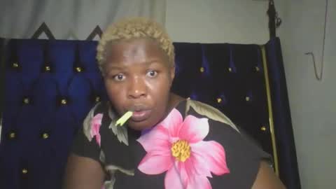 cutey_mellanin online show from 09-28-25, 03:28