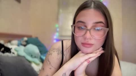 Snapshot of cuteyaji chatting on 12-04-25, 07:11 CuteAnn online show from 12-04-25, 07:11