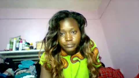 cutezola online show from 10-05-25, 05:06