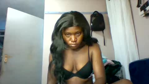 cutezola online show from 12-03-25, 03:03