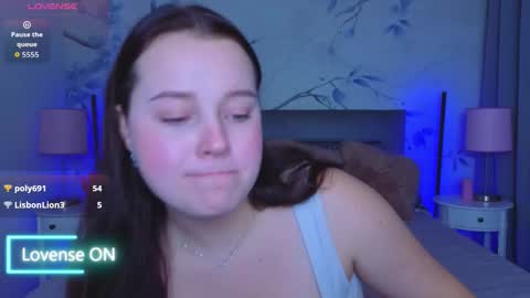 Nika  online show from 10-10-25, 09:03