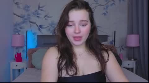 Nika  online show from 12-20-25, 10:50