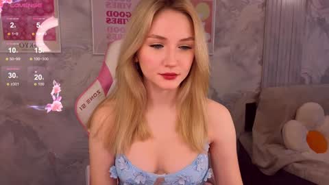 HelloMy name Eva online show from 01-21-25, 03:37