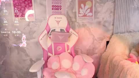 HelloMy name Eva online show from 09-20-25, 04:13