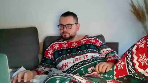 Ben hot video on page  online show from 01-15-26, 11:26