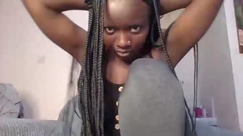 cutie_choco online show from 04-20-26, 05:48