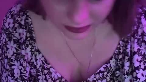 Snapshot of cutie_girl__ chatting on 07-17-26, 01:12 cutie_girl__ online show from 07-17-26, 01:12