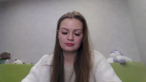 Snapshot of cutie_klo_ chatting on 03-02-25, 05:12 Chloe online show from 03-02-25, 05:12