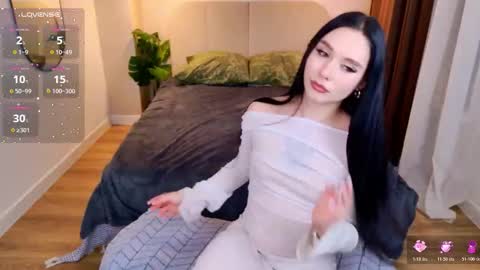 Monica online show from 02-17-26, 09:43