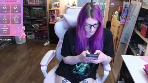Snapshot of cutie_velvette chatting on 04-15-26, 04:14 Cutie Velvette online show from 04-15-26, 04:14