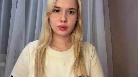 Chloe online show from 04-20-26, 05:16