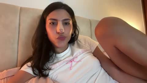 cutiepiemiu -  online show from 11-19-25, 02:33