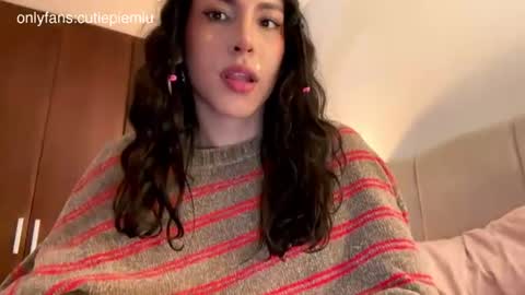 Snapshot of cutiepiemiu chatting on 07-16-26, 04:07 cutiepiemiu - online show from 07-16-26, 04:07