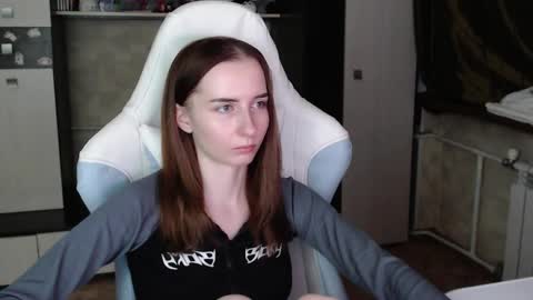 Snapshot of cutti_crystal chatting on 11-04-25, 03:11 Cutti Crystal online show from 11-04-25, 03:11