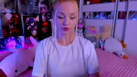 Snapshot of cuttie_ponyy chatting on 06-25-26, 08:24 Nora online show from 06-25-26, 08:24