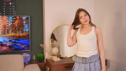 Snapshot of cwenbrayton chatting on 10-22-25, 07:13 Cwen online show from 10-22-25, 07:13