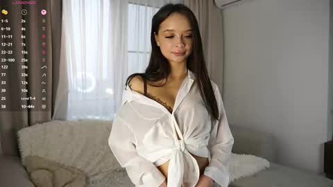 Snapshot of cwenbrayton chatting on 11-17-25, 07:14 Cwen online show from 11-17-25, 07:14