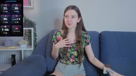 Ashly online show from 04-12-26, 06:57