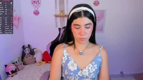 Snapshot of cyber_lizz chatting on 05-27-26, 09:45 Liz online show from 05-27-26, 09:45