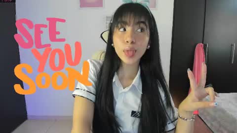 Snapshot of cyber_lizz chatting on 06-11-26, 12:32 Liz online show from 06-11-26, 12:32