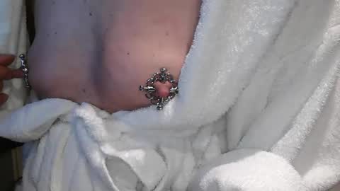 Snapshot of cybercock6 chatting on 11-11-25, 07:36 John online show from 11-11-25, 07:36