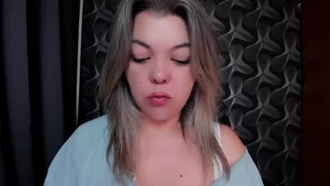 Snapshot of cyberdomme chatting on 06-17-26, 10:21 Full time mean bitch. online show from 06-17-26, 10:21