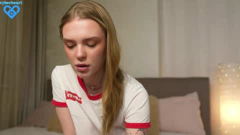 EMILY online show from 02-07-25, 05:18