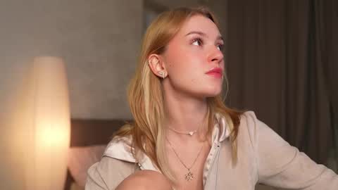 EMILY online show from 10-12-25, 06:29