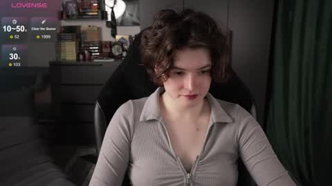 Helen Blossom online show from 04-13-26, 01:16